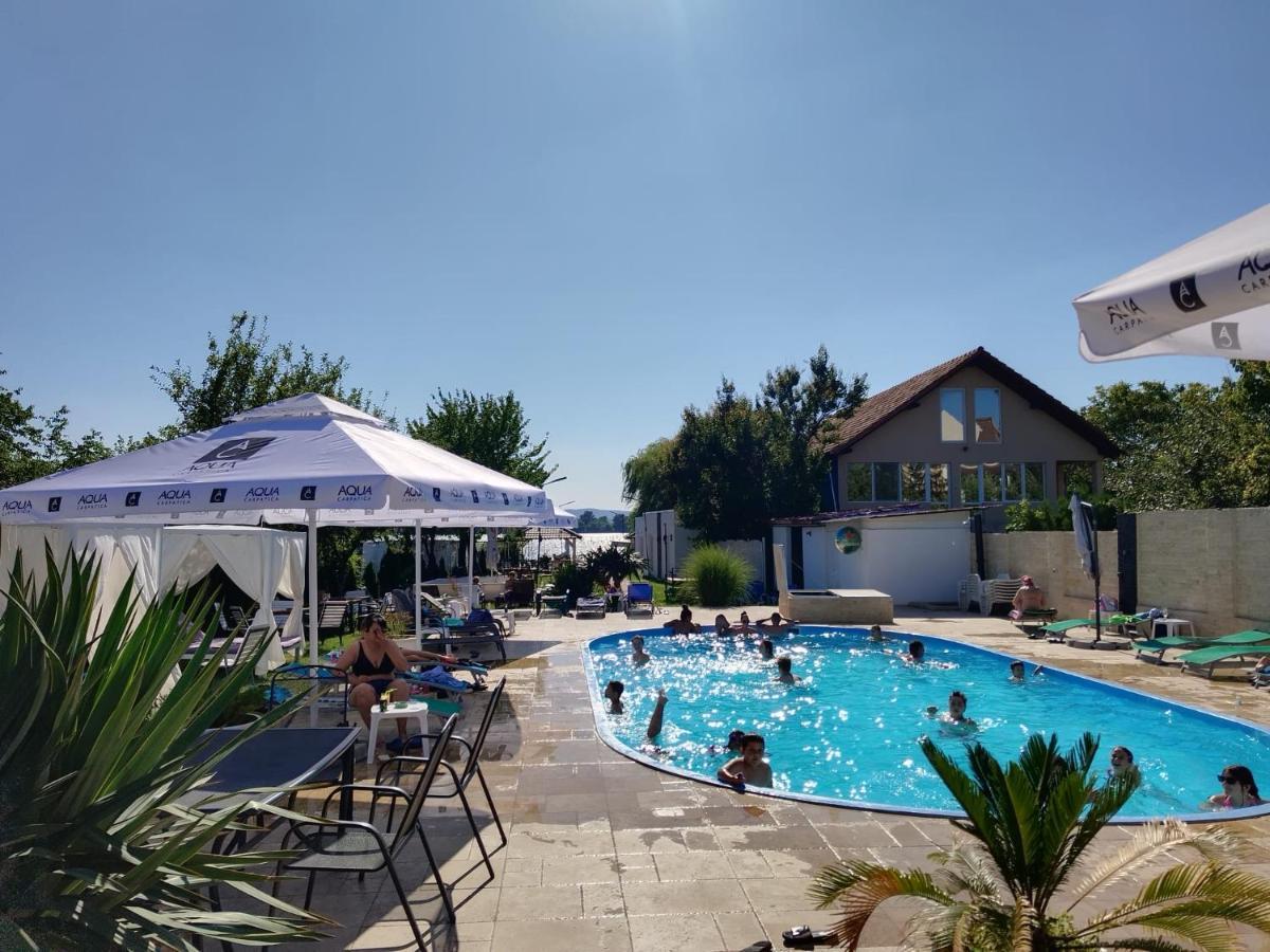 Elgringo Clisura Dunarii Moldova Noua Exteriér fotografie