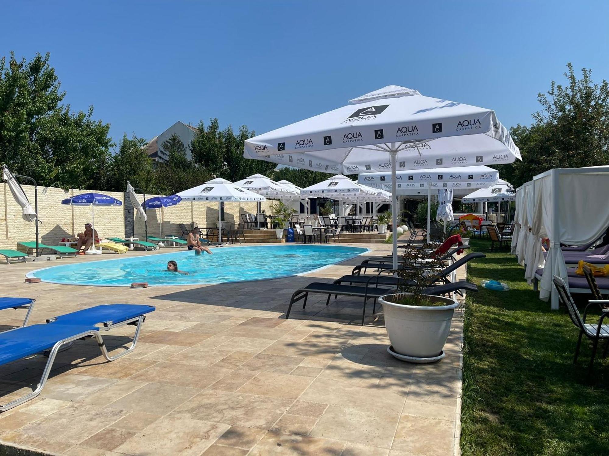 Elgringo Clisura Dunarii Moldova Noua Exteriér fotografie