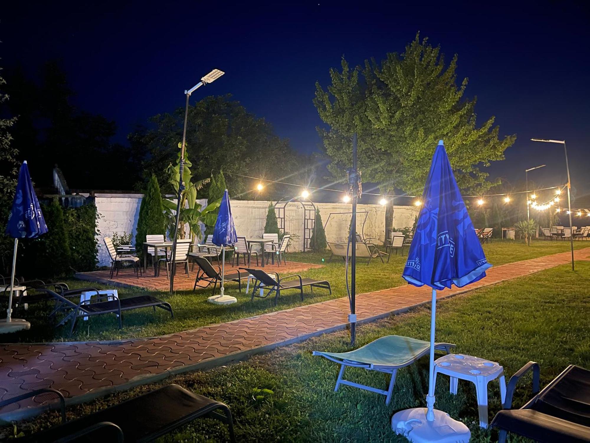 Elgringo Clisura Dunarii Moldova Noua Exteriér fotografie